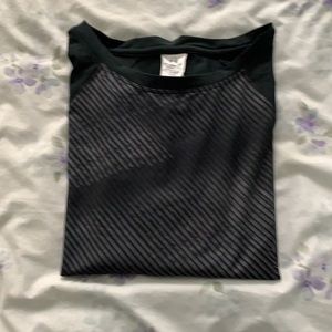 Under Armour Sweatshirt.